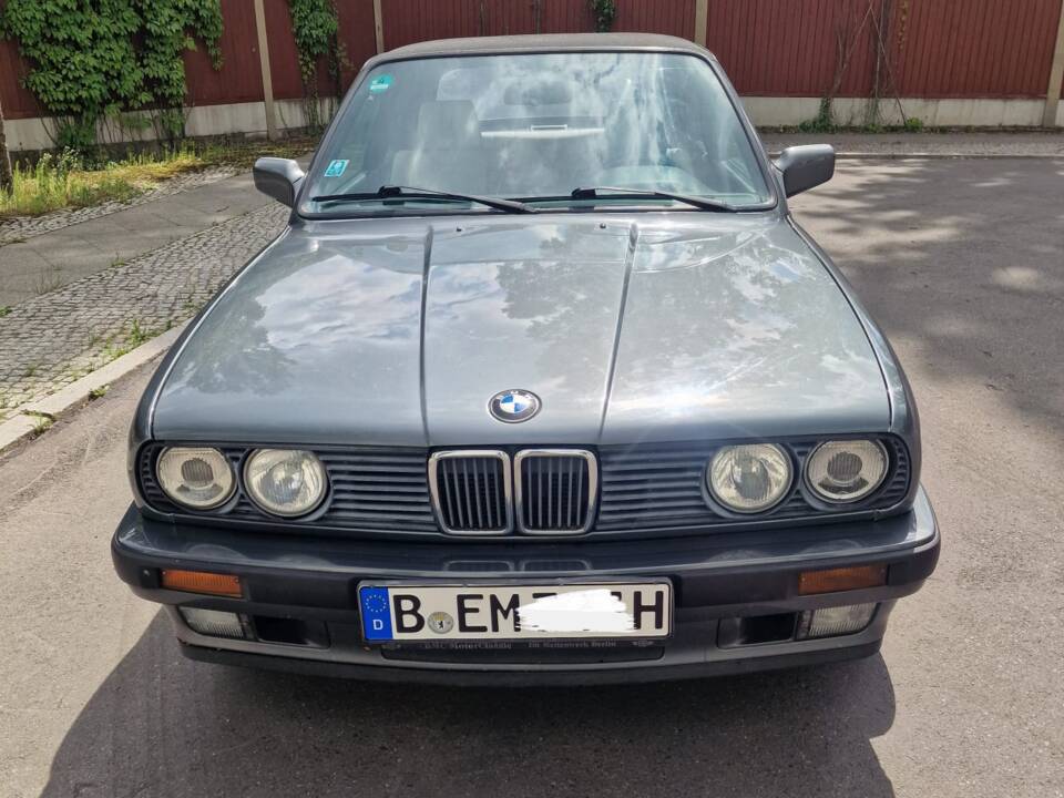 Bild 1/5 von BMW 318i Baur TC (1990)