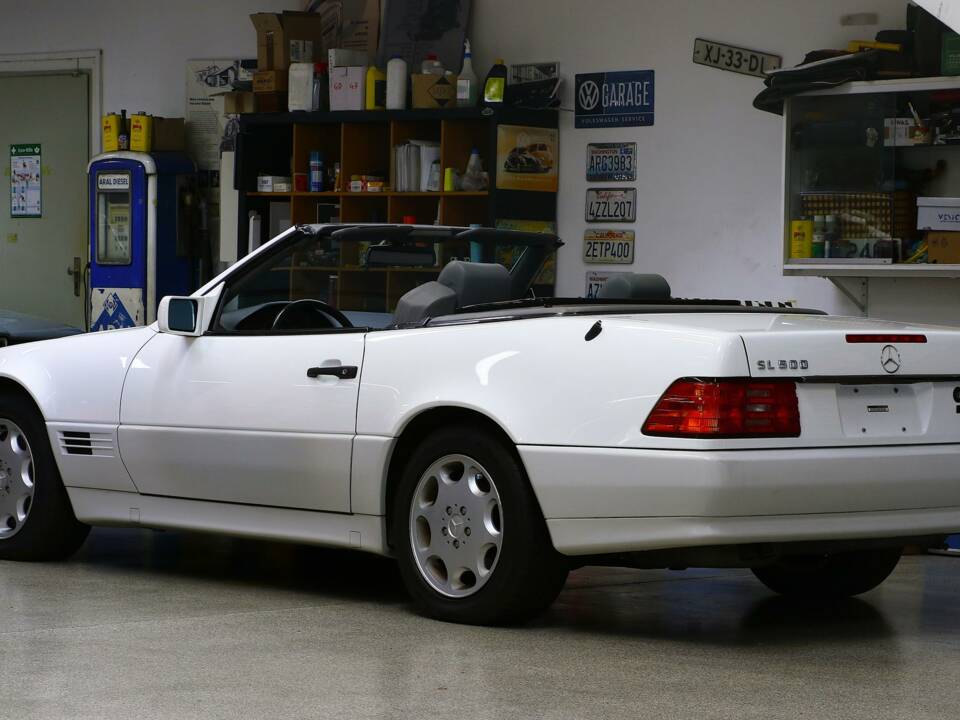 Image 6/27 of Mercedes-Benz SL 500 (1993)