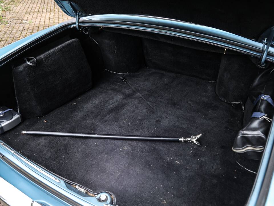 Image 27/35 of Rolls-Royce Silver Shadow I (1970)