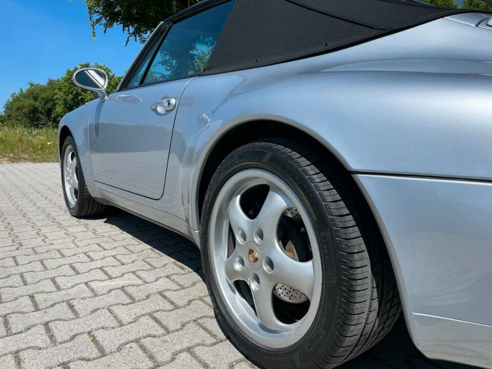 Image 11/19 of Porsche 911 Carrera (1995)
