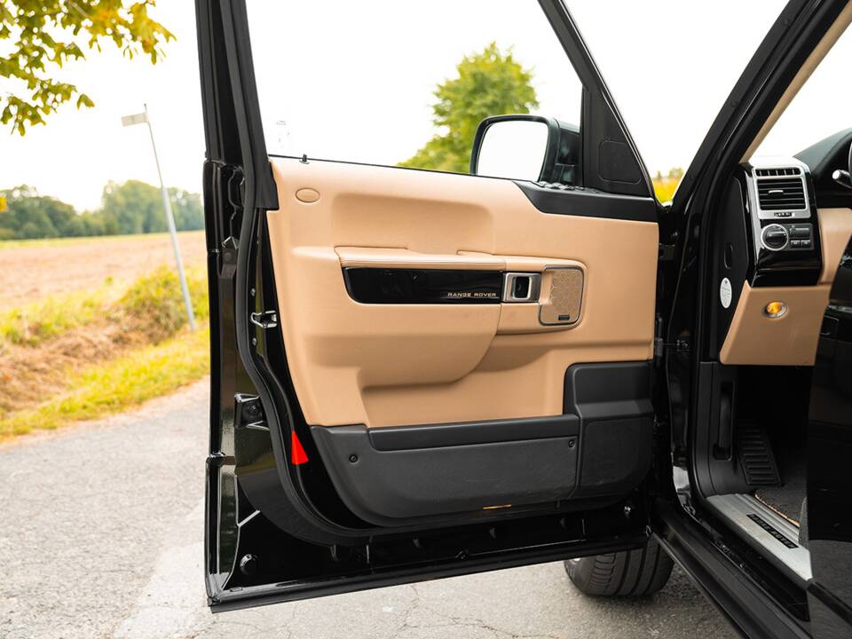 Imagen 23/67 de Land Rover Range Rover V8 Supercharged (2012)