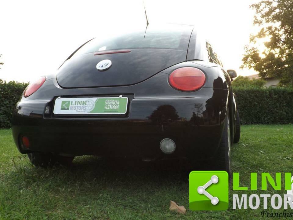 Afbeelding 8/10 van Volkswagen New Beetle 1.9 TDI (2000)