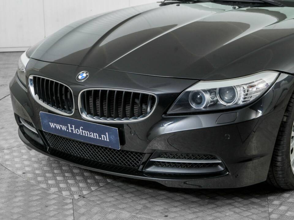 Image 19/50 of BMW Z4 sDrive23i (2011)