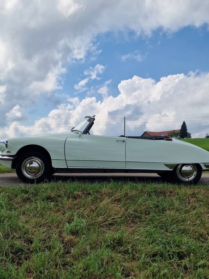 Image 4/153 of Citroën DS 19 Usine (1965)
