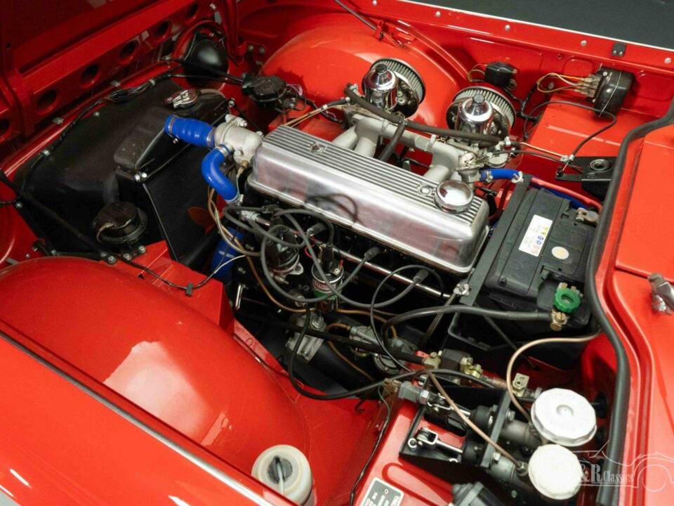Image 2/19 de Triumph TR 4 (1964)