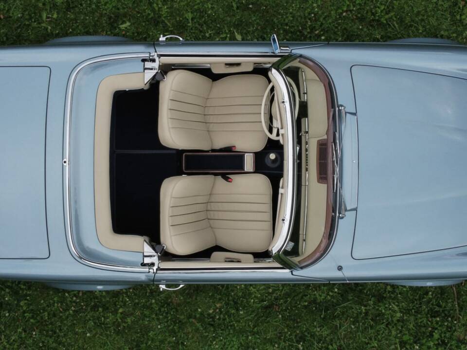 Image 2/16 of Mercedes-Benz 280 SL (1968)