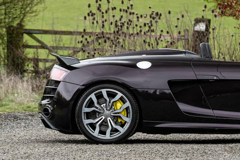 Immagine 29/35 di Audi R8 V10 Spyder (2011)