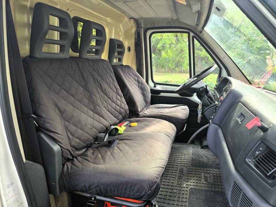 Bild 6/26 von FIAT Ducato 2.8 i.d. TD (2000)