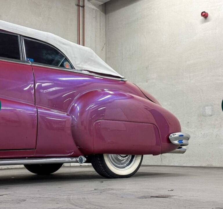 Bild 43/89 von Buick 50 Super Convertible (1947)