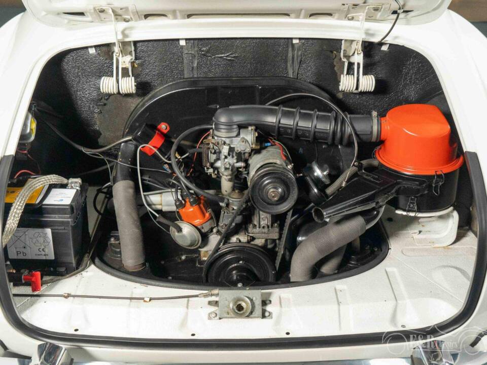 Image 26/29 of Volkswagen Karmann Ghia 1500 (1969)