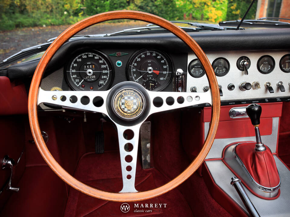 Bild 45/69 von Jaguar E-Type 3.8 Flat Floor (1961)