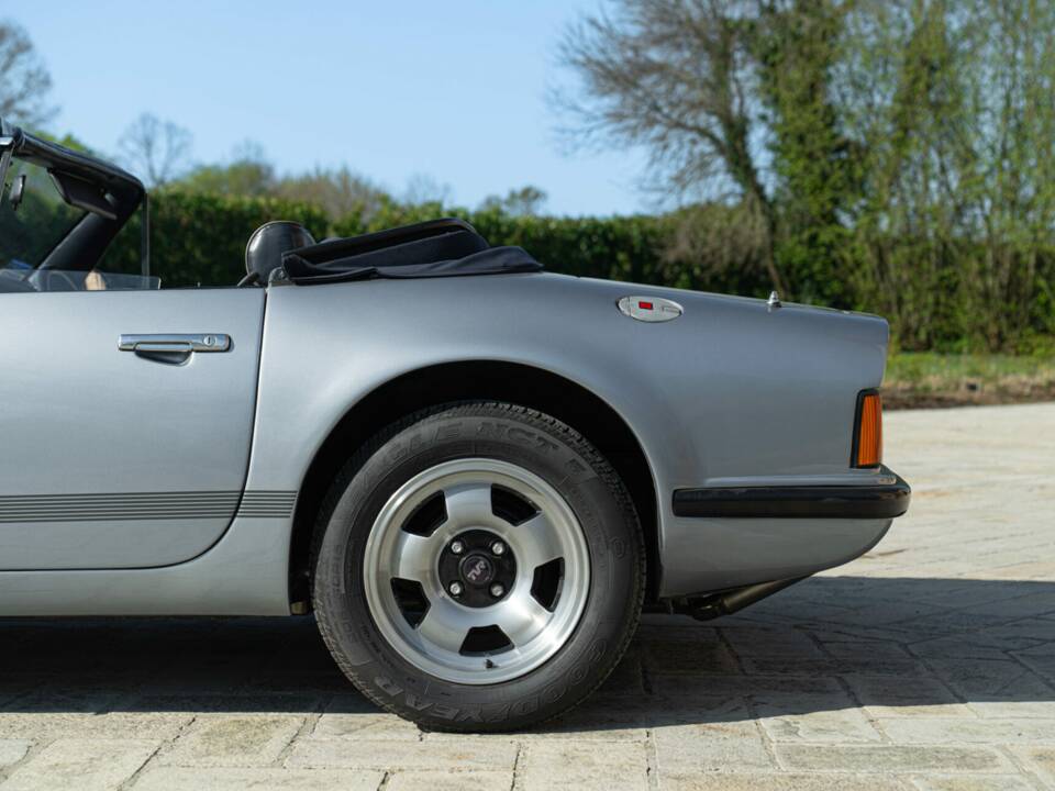 Immagine 24/50 di TVR S2 (1989)