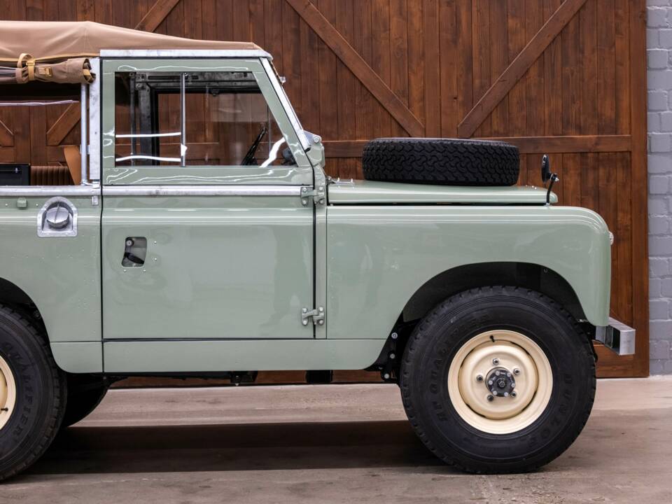 Immagine 14/48 di Land Rover 88 (1963)