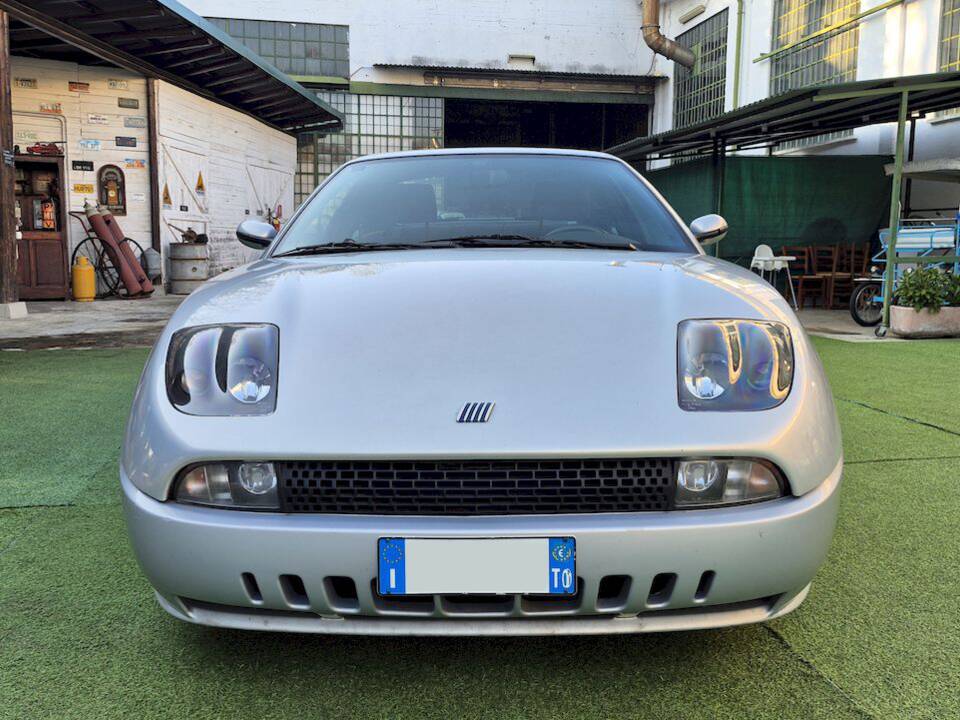Immagine 7/43 di FIAT Coupé 2.0 20V (1999)