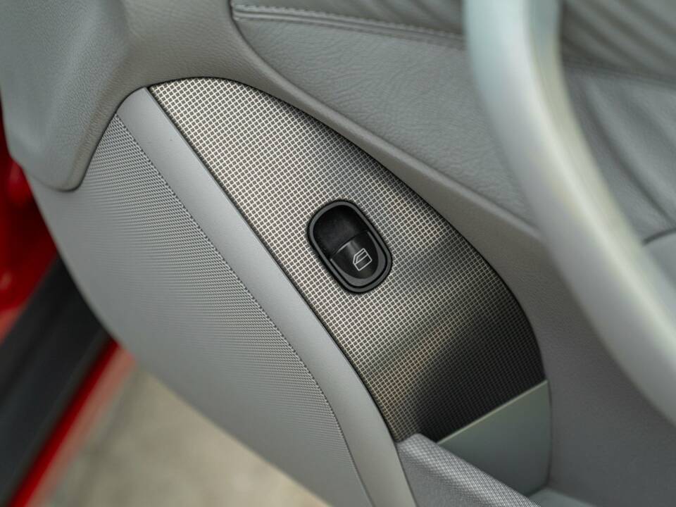 Immagine 32/50 di Mercedes-Benz C 220 CDI T (2003)