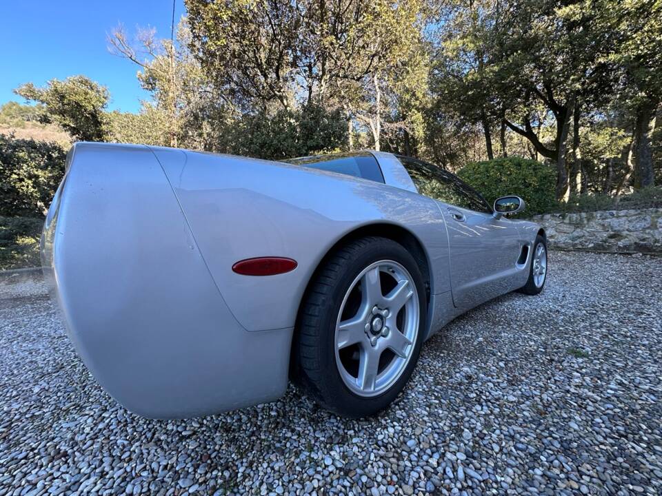 Image 52/191 of Chevrolet Corvette (1999)