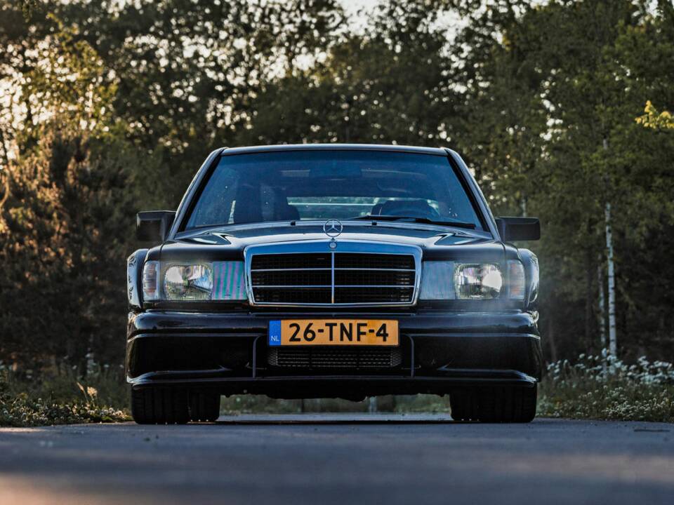 Bild 6/8 von Mercedes-Benz 190 D (1986)