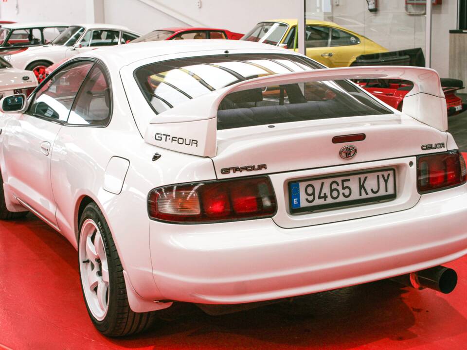 Imagen 21/33 de Toyota Celica GT-Four (1997)