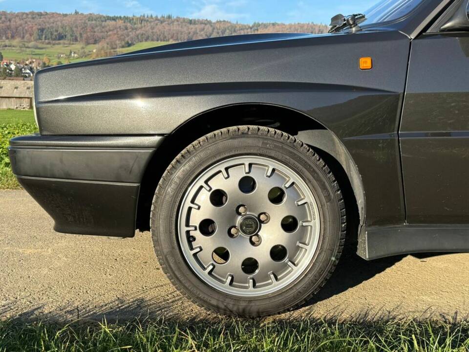 Afbeelding 19/20 van Lancia Delta HF Integrale (1990)