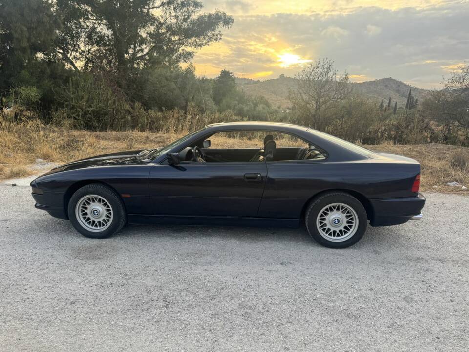 Image 7/8 of BMW 840Ci (1995)