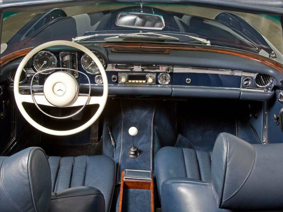 Afbeelding 15/20 van Mercedes-Benz 280 SL (1971)