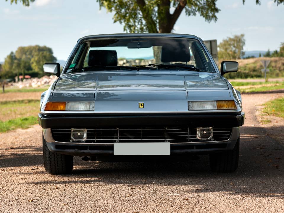Image 5/32 of Ferrari 400 GT (1977)