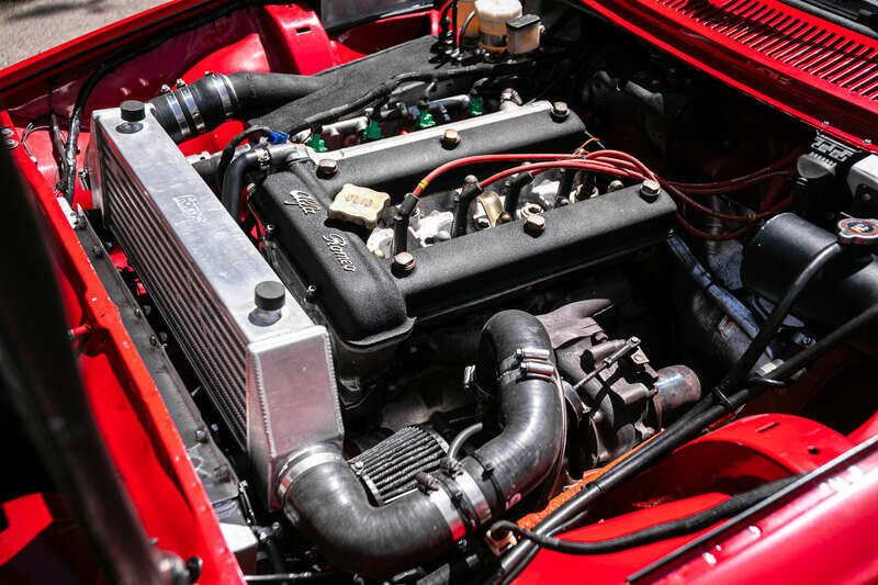 Immagine 14/50 di Alfa Romeo Alfetta GTV 2.0 Turbodelta (1980)