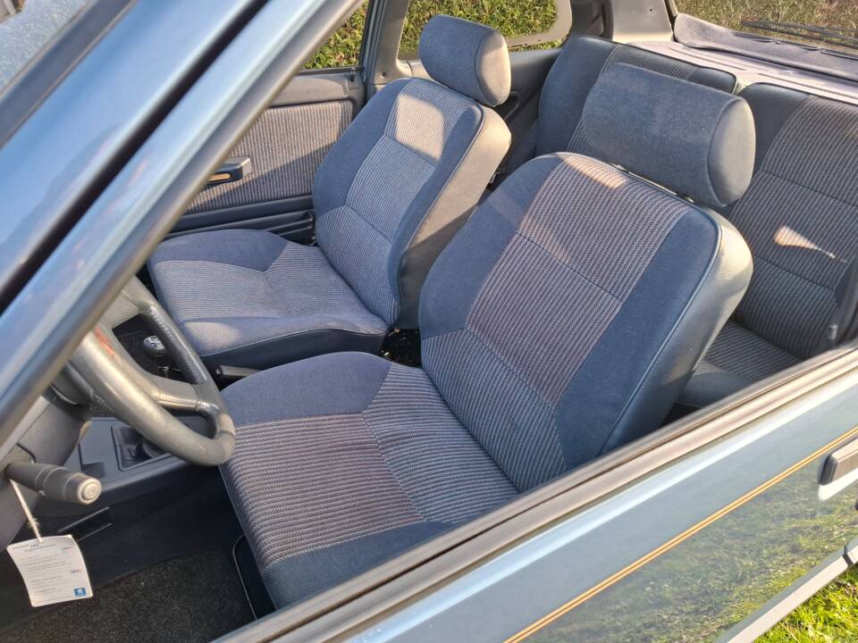 Image 9/27 de Peugeot 309 (1990)