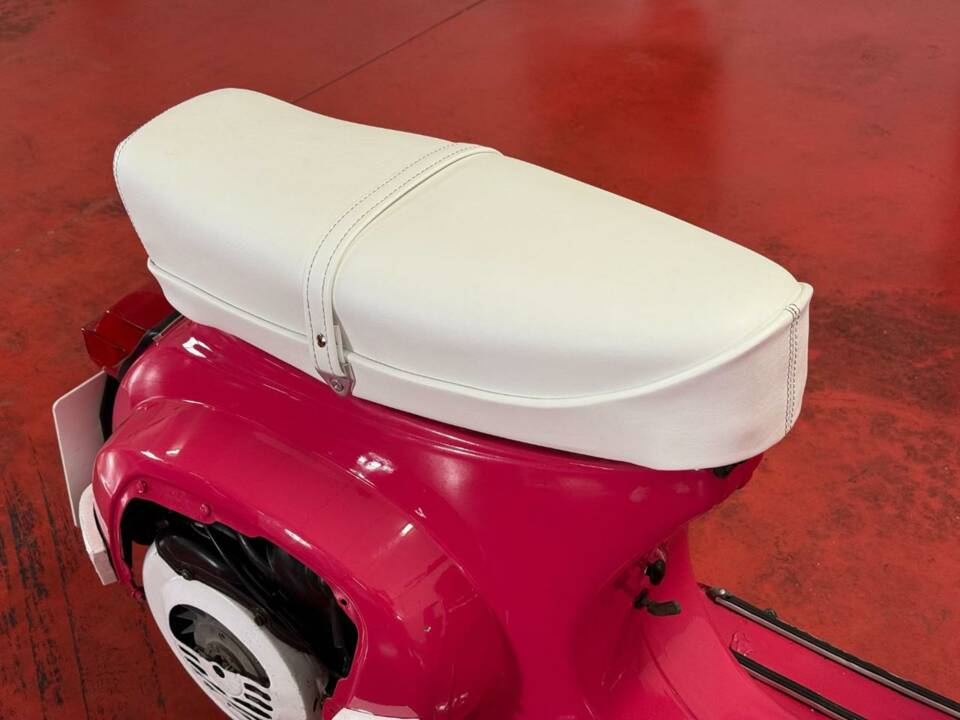 Immagine 22/26 di Piaggio Vespa 50 N Special (1980)