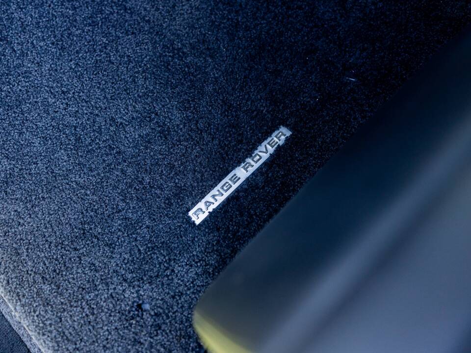 Image 46/49 of Land Rover Range Rover V8 Armoured (2022)