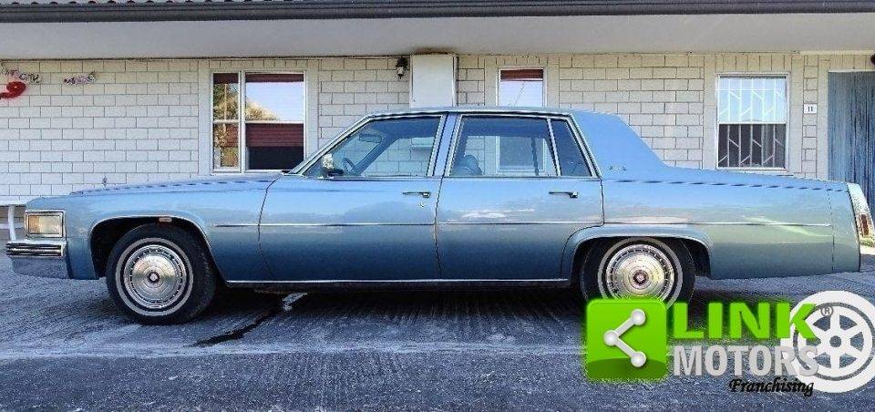 Image 5/10 of Cadillac DeVille (1978)
