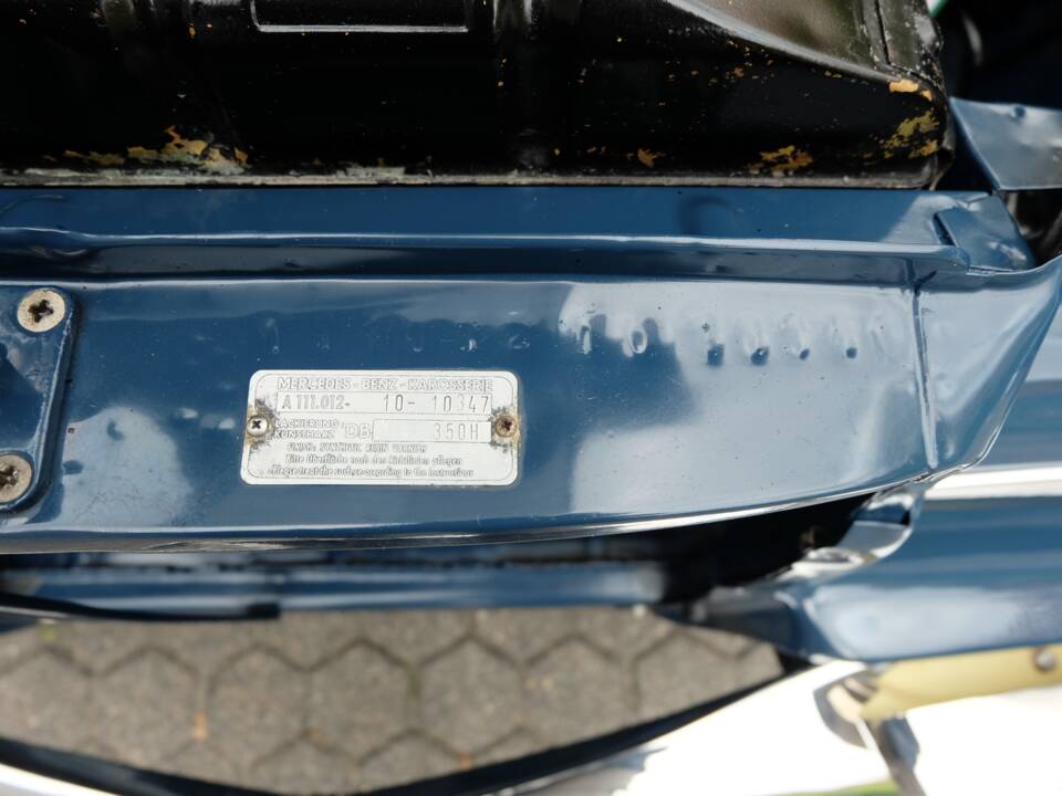 Image 73/76 de Mercedes-Benz 220 S b (1963)