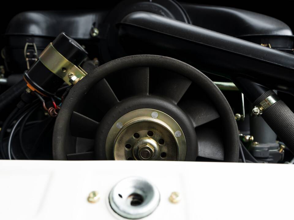 Bild 44/90 von Porsche 911 2.0 E (1969)