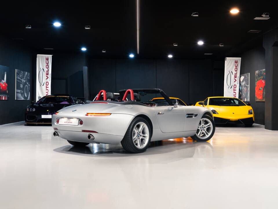 Image 5/41 of BMW Z8 (2002)