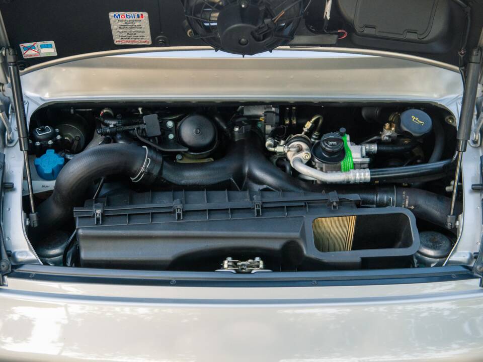 Bild 36/37 von Porsche 911 GT2 (2003)