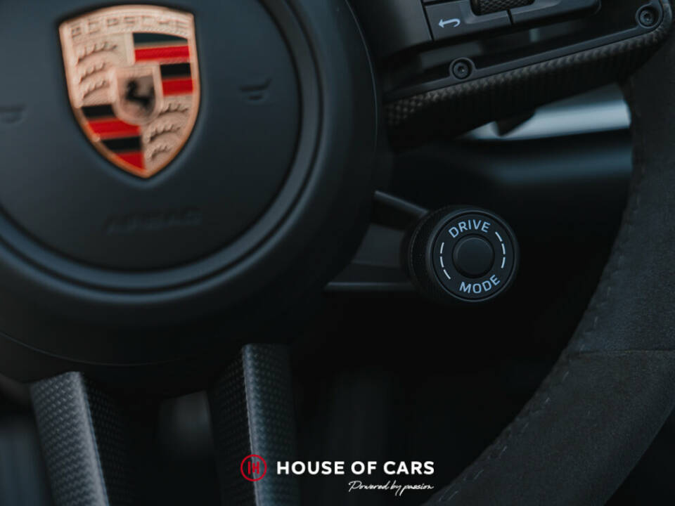 Image 34/50 of Porsche 911 Carrera 4S &quot;Belgian Legend Edition&quot; (2020)