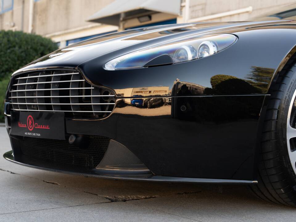 Image 16/83 de Aston Martin V12 Vantage (2009)