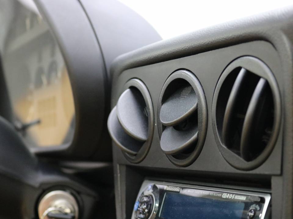 Imagen 19/38 de Alfa Romeo 2.0 Spider (1990)