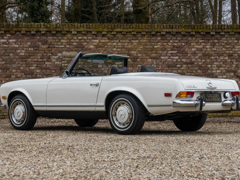 Bild 43/50 von Mercedes-Benz 280 SL (1970)