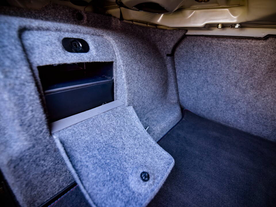 Immagine 37/61 di BMW M3 (2005)