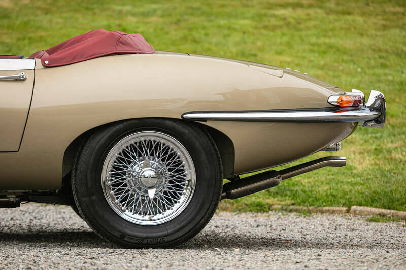 Image 39/50 de Jaguar E-Type 4.2 (1965)