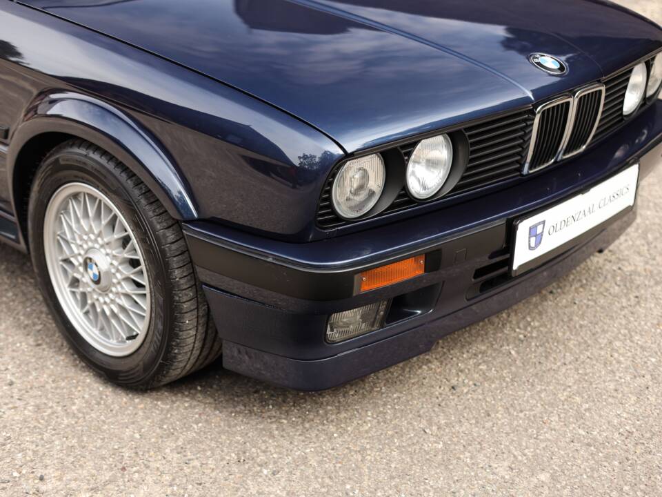 Image 79/82 of BMW 325ix (1989)