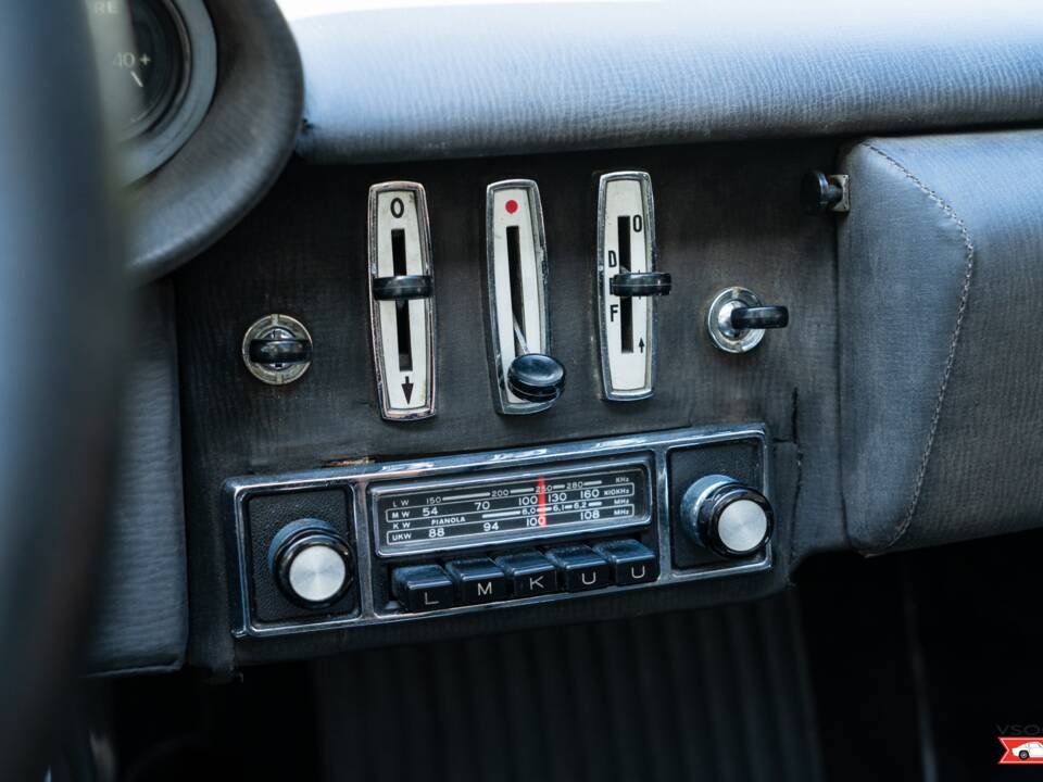 Bild 19/34 von Ferrari Dino 246 GT (1971)