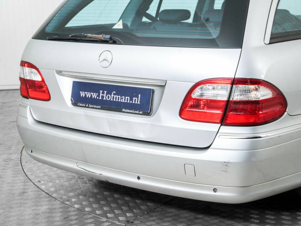 Bild 30/50 von Mercedes-Benz E 200 Kompressor T (2003)