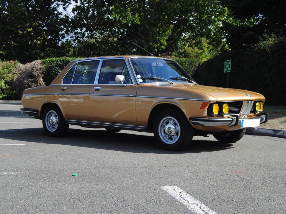 Image 1/14 de BMW 2500 (1972)