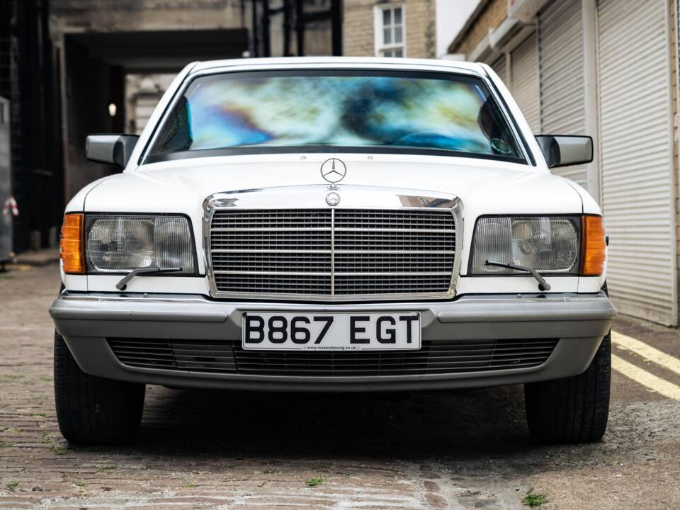 Image 6/50 of Mercedes-Benz 500 SEL (1984)
