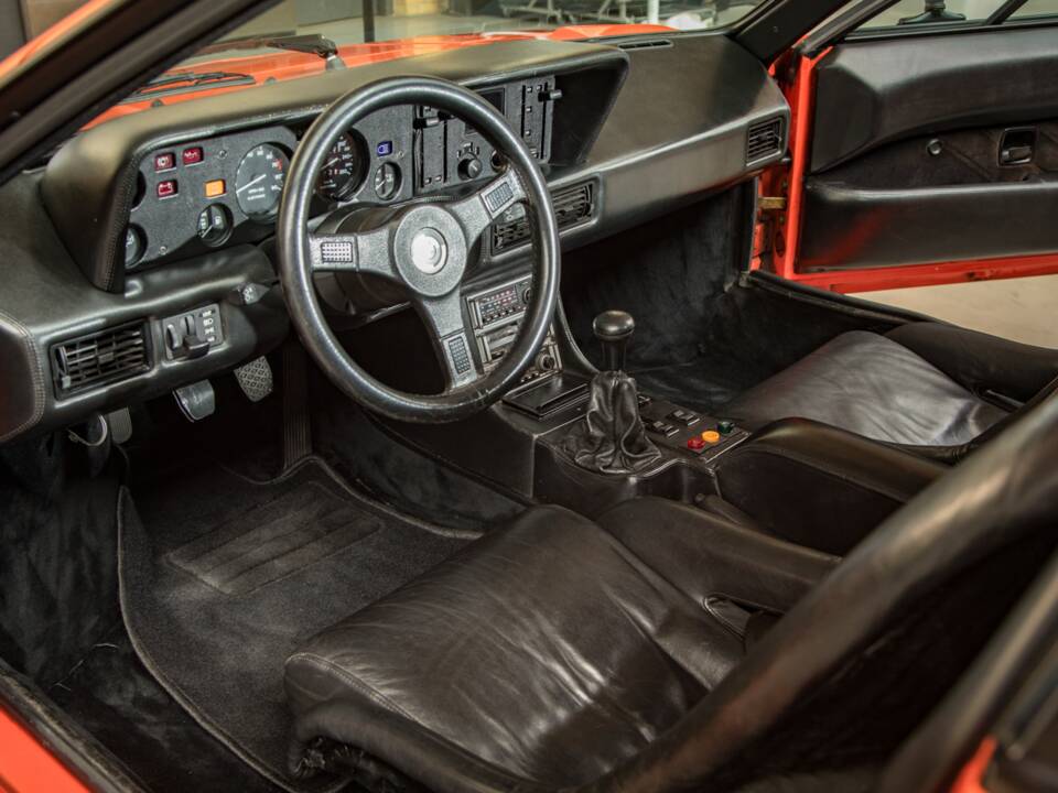 Image 11/22 of BMW M1 (1981)