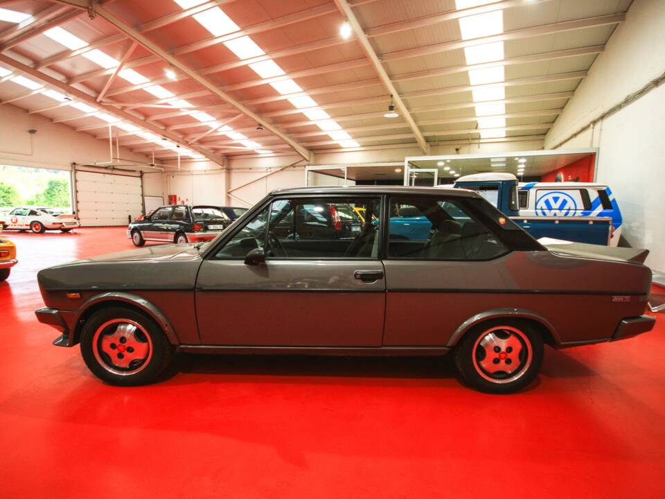 Imagen 4/13 de FIAT 131 Racing Volumetrico Abarth (1981)