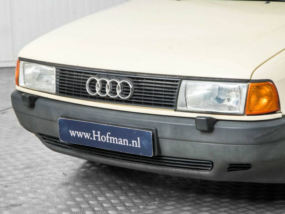 Immagine 18/50 di Audi 80 quattro  -  1.8S (1987)