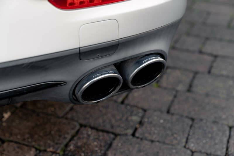 Image 26/50 of Mercedes-AMG GT 43 (2020)